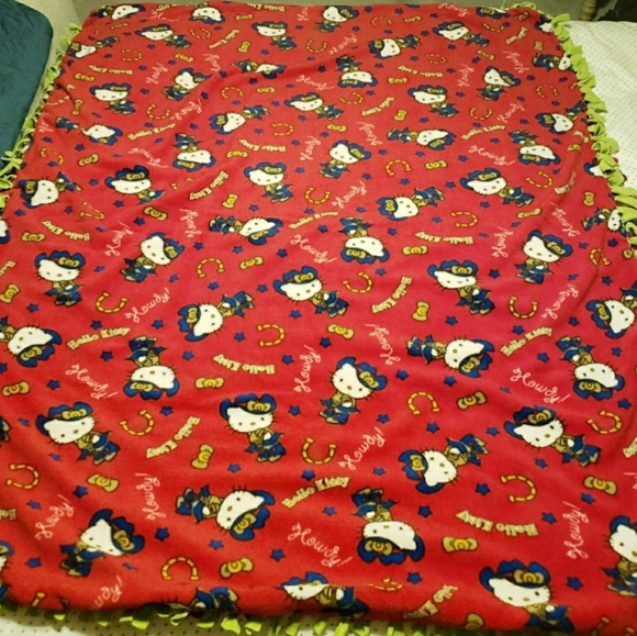 HELLO KITTY FLEECE BLANKET - Picture 1 of 6